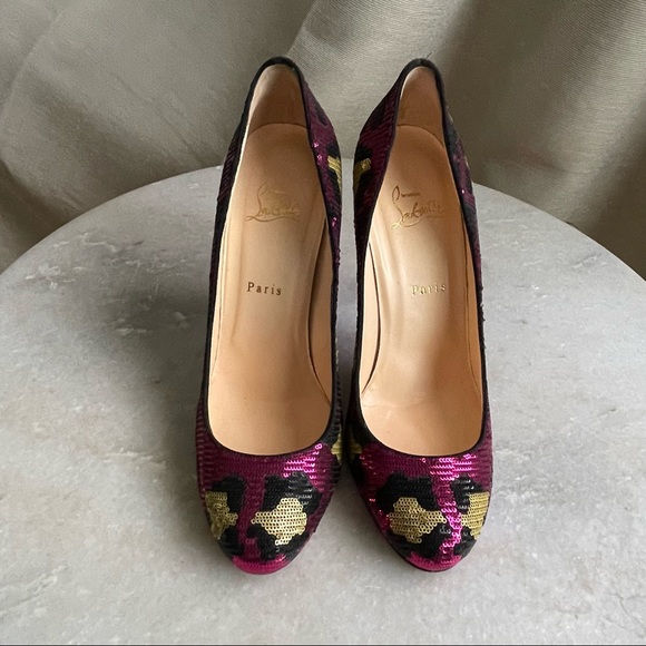 Authentic Christian Louboutin multicoloured leopard sequin Fifi pump (size 40) - Picture 3 of 11